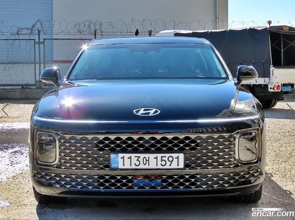 Hyundai Grandeur 2.5 2WD 2025 — photo 1, buy with delivery to Moscow