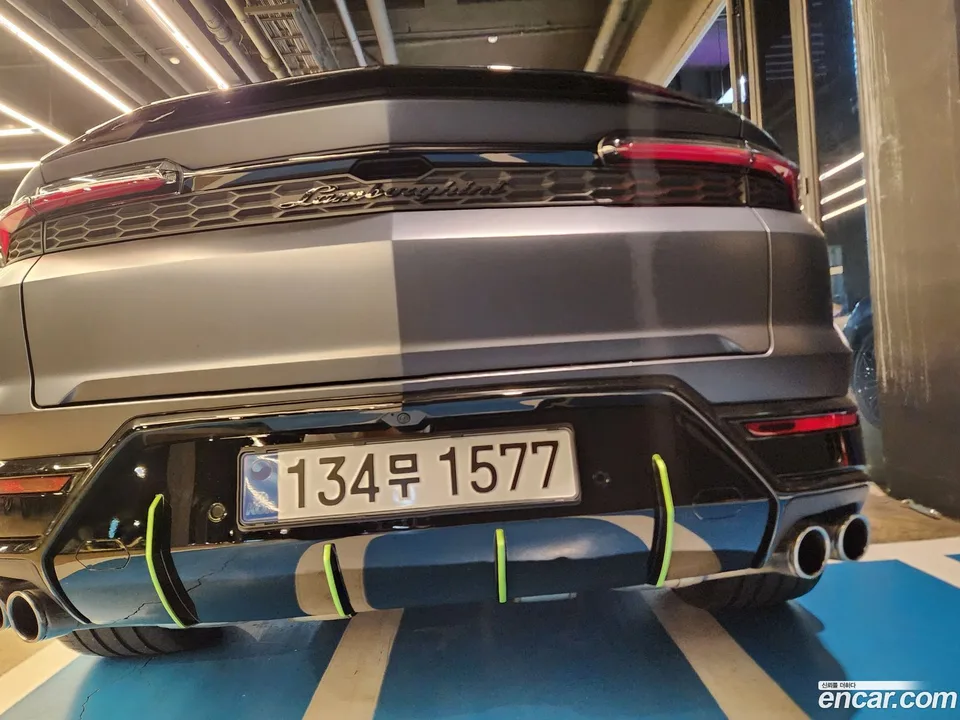 Lamborghini Urus 4.0 V8 SE 2025 — thumbnail 4
