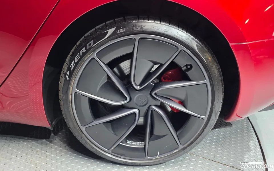 Tesla Model 3 AWD 2024 — thumbnail 2