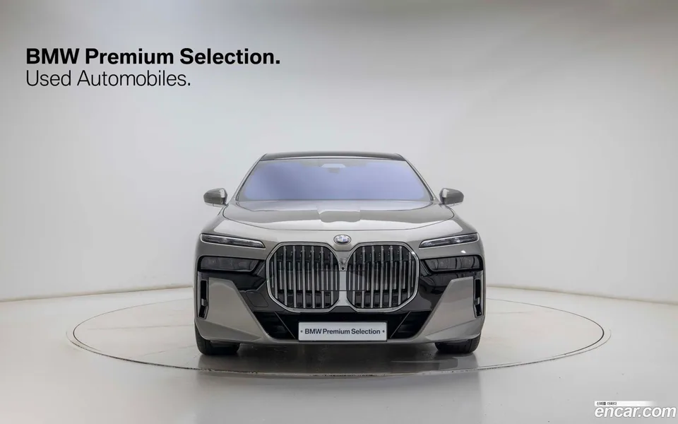 BMW 7 Series 740i xDrive M 2025 — thumbnail 3