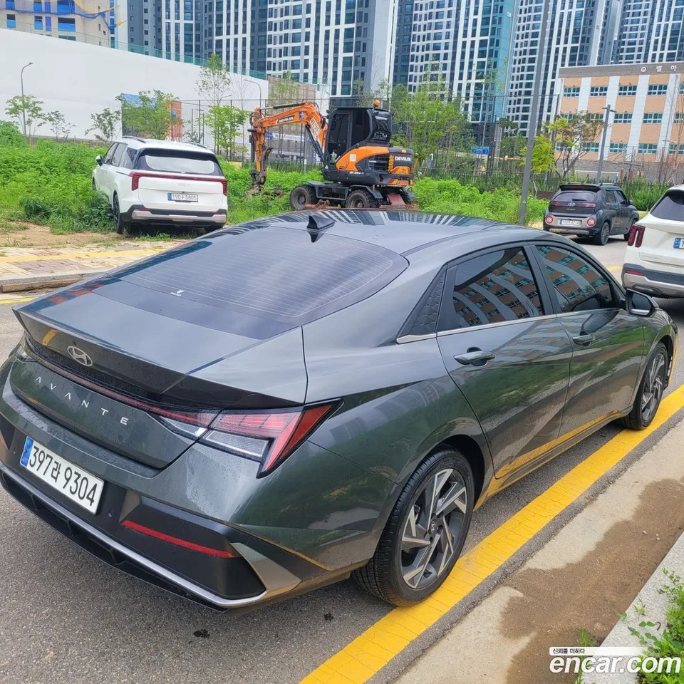 Hyundai Avante CN7 1.6 2023 — thumbnail 2