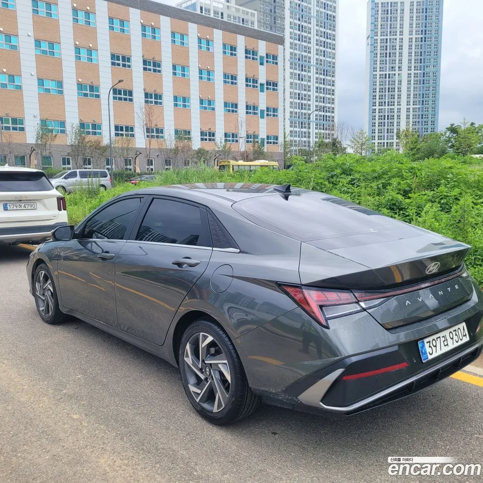 Hyundai Avante CN7 1.6 2023 — thumbnail 3