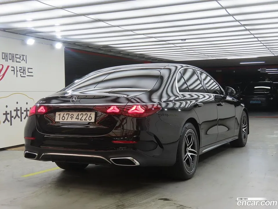 Mercedes-Benz E-Class E200 AMG Line 2025 — миниатюра 4