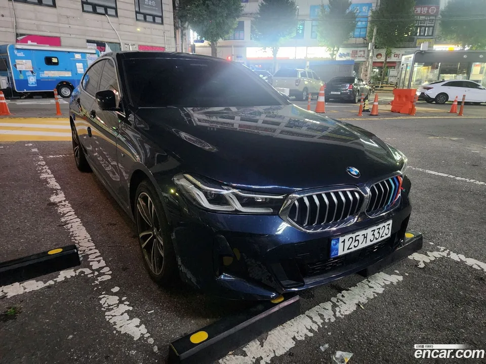 BMW 6 Series GT 620d M 2022 — thumbnail 3