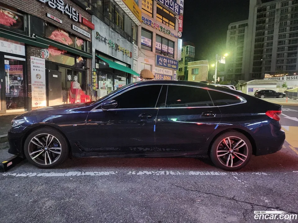 BMW 6 Series GT 620d M 2022 — thumbnail 4