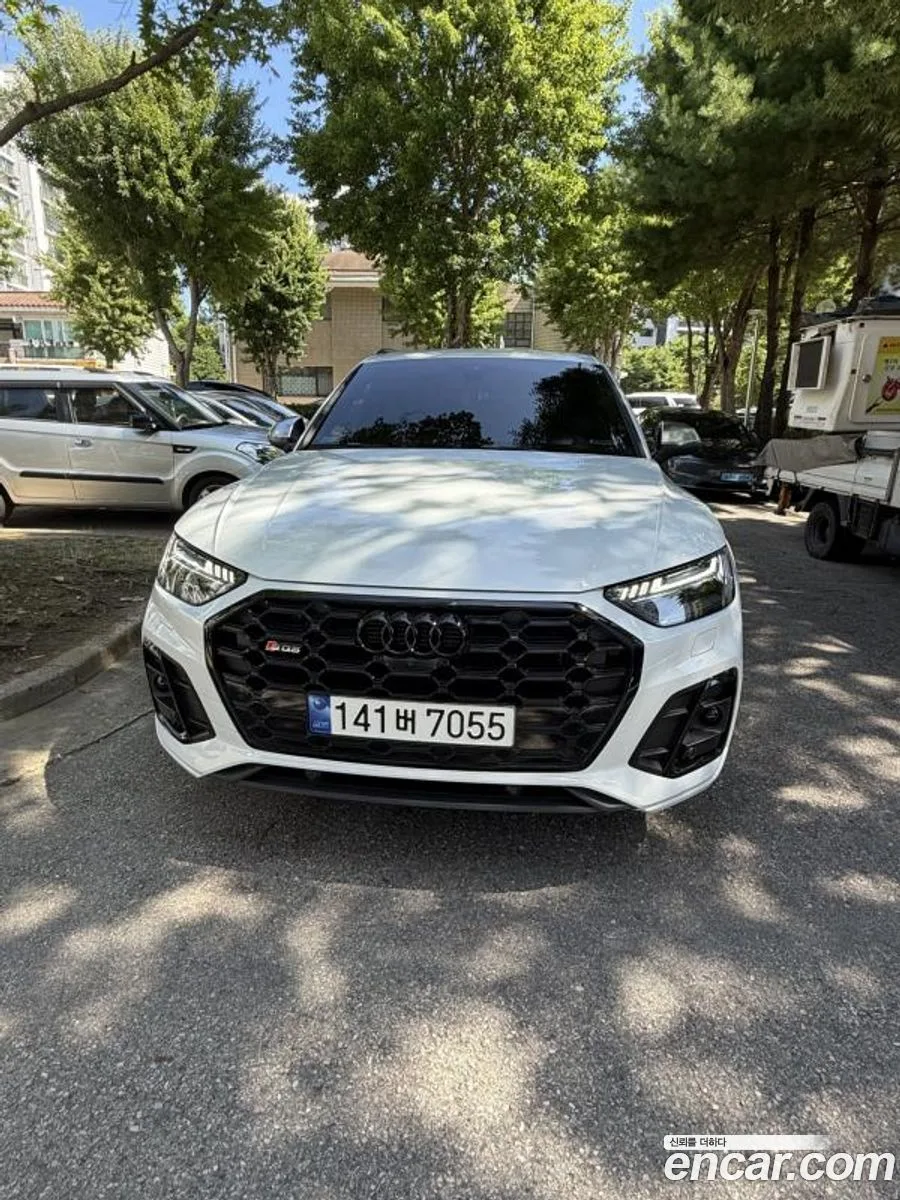 Audi SQ5 3.0 TFSI 2023 — photo 1, buy with delivery to Moscow