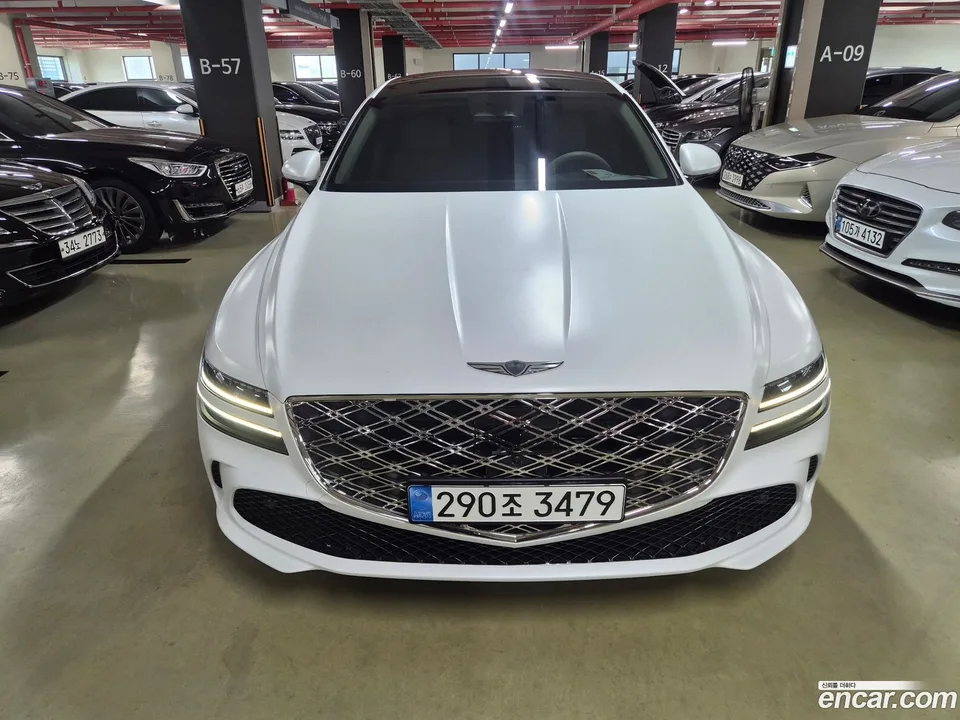 Genesis G80 2.5 2WD 2024 — photo 1, buy with delivery to Moscow