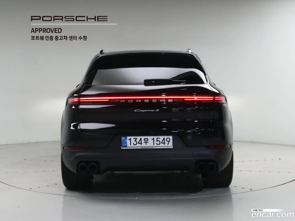Porsche Cayenne 3.0 S E- 2025 — thumbnail 4