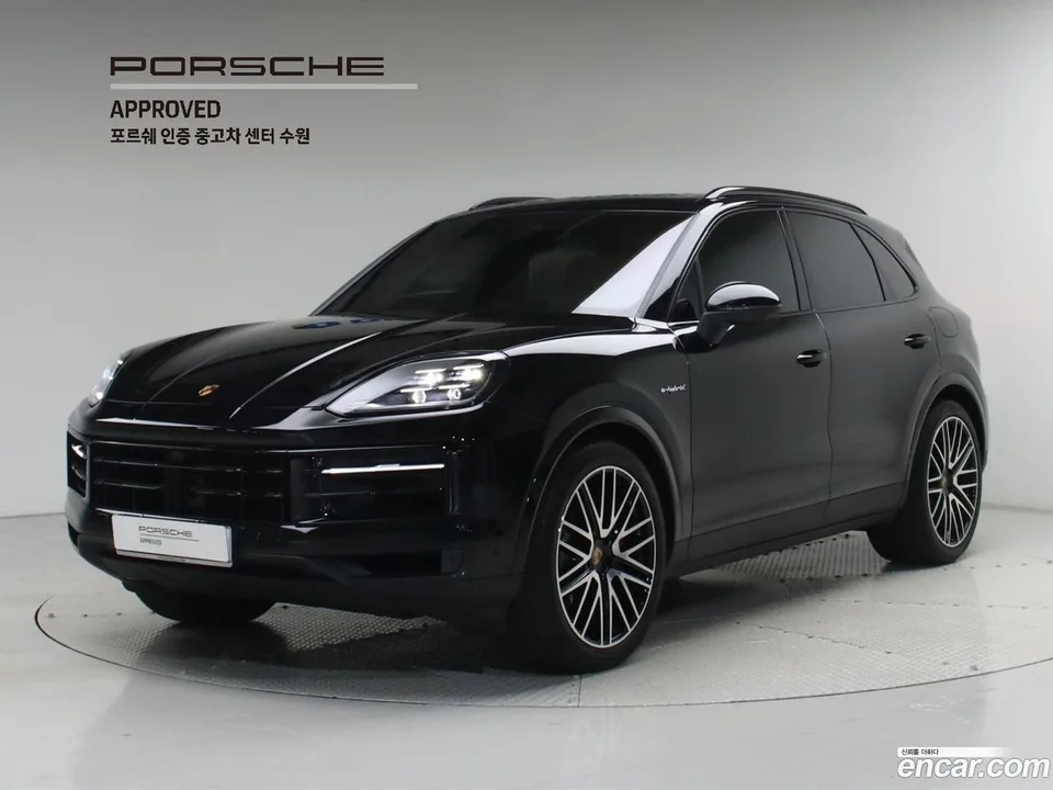 Porsche Cayenne 3.0 S E- 2025 — photo 1, buy with delivery to Moscow