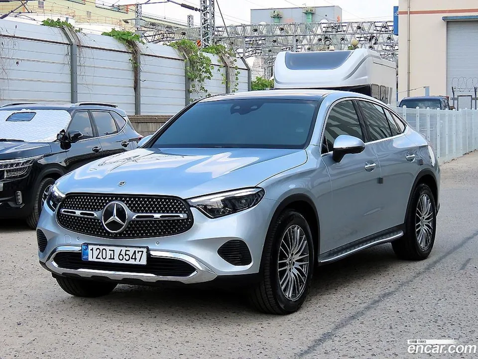 Mercedes-Benz GLC-Class GLC300 4MATIC 2025 — photo 1, buy with delivery to Moscow