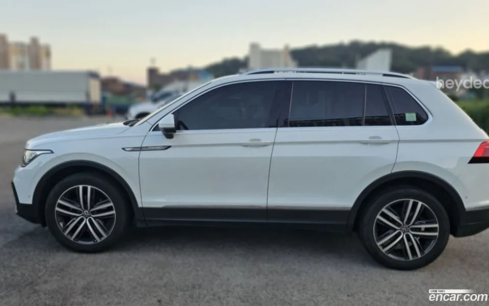 Volkswagen Tiguan 2.0 TDI 4 2022 — thumbnail 3
