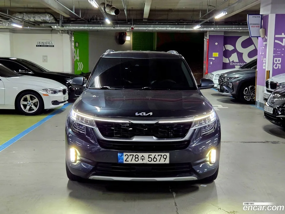 Kia Seltos 1.6 2WD 2022 — photo 1, buy with delivery to Moscow