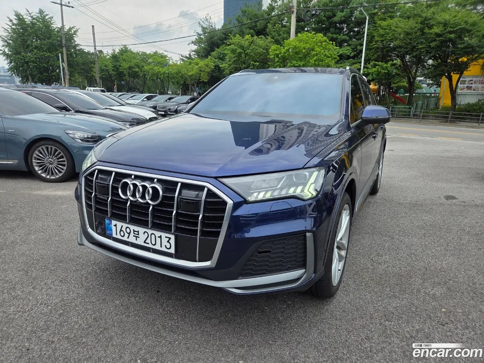 Audi Q7 (4M) 45 TDI 2023 — photo 1, buy with delivery to Moscow