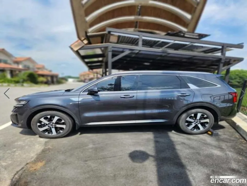 Kia Sorento 2.5T 2WD 2023 — thumbnail 3
