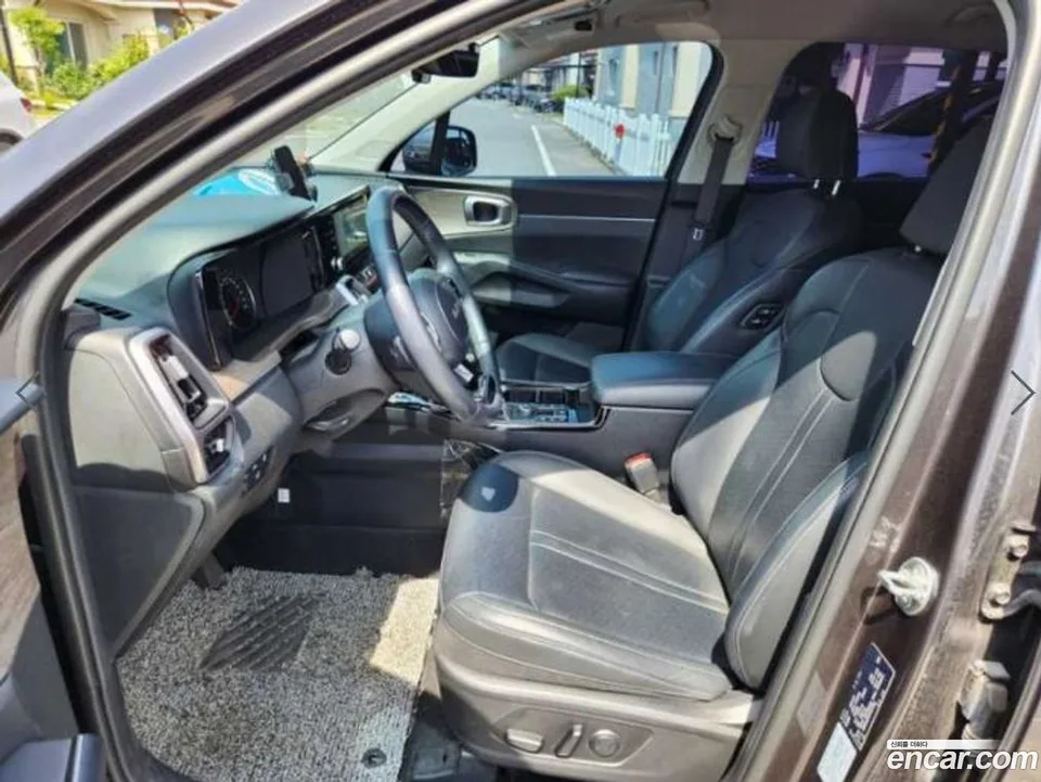 Kia Sorento 2.5T 2WD 2023 — thumbnail 4