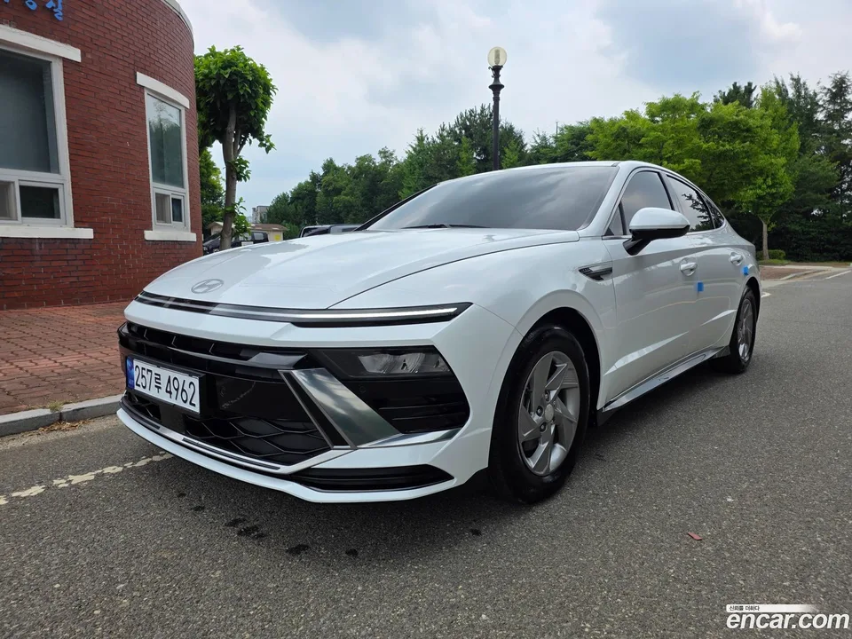 Hyundai Sonata The Edge 2.0 LPG() 2023 — photo 1, buy with delivery to Moscow