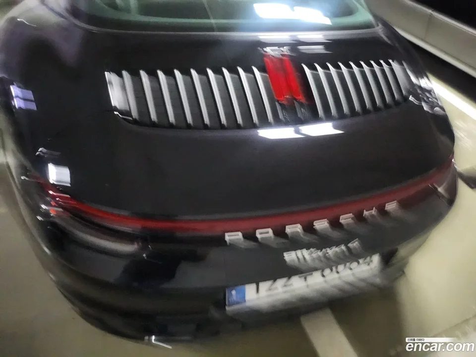 Porsche 911 (992) 4 2024 — thumbnail 4