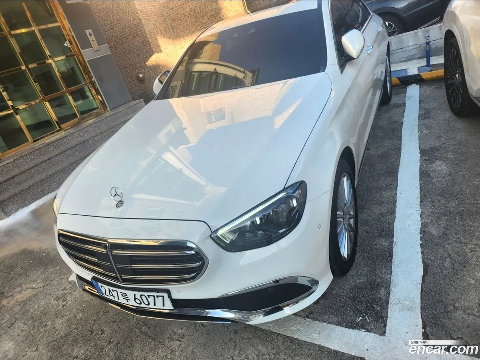 Mercedes-Benz E-Class E250 2023 — photo 1, buy with delivery to Moscow