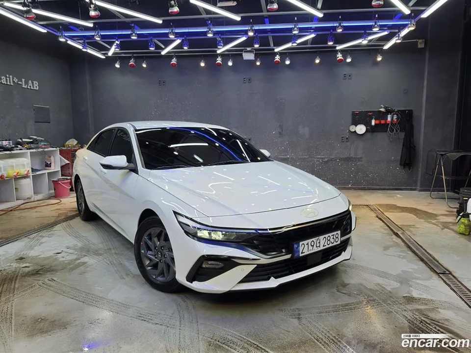 Hyundai Avante CN7 1.6 2025 — thumbnail 2