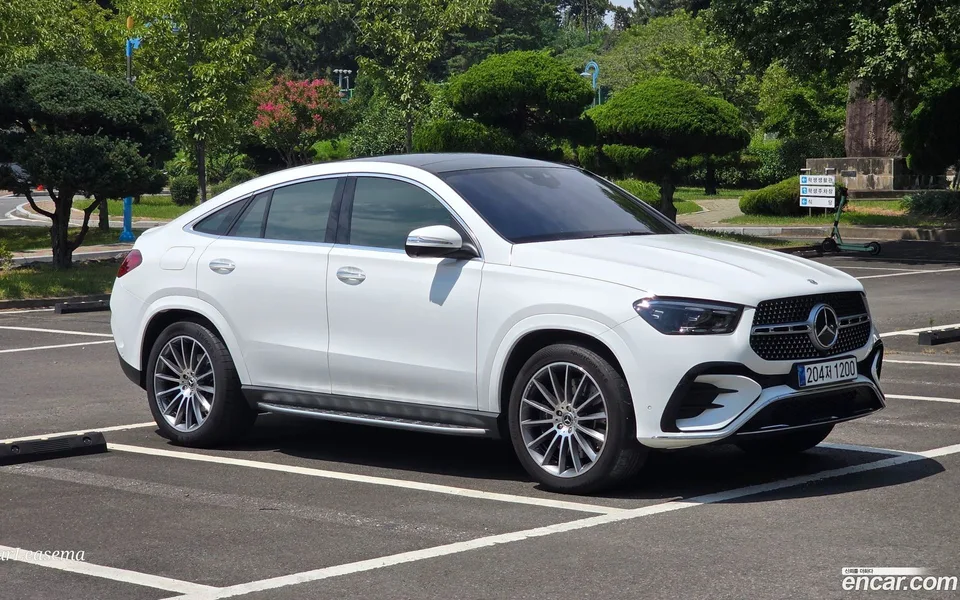 Mercedes-Benz GLE-Class GLE450d 4MATIC 2023 — миниатюра 3