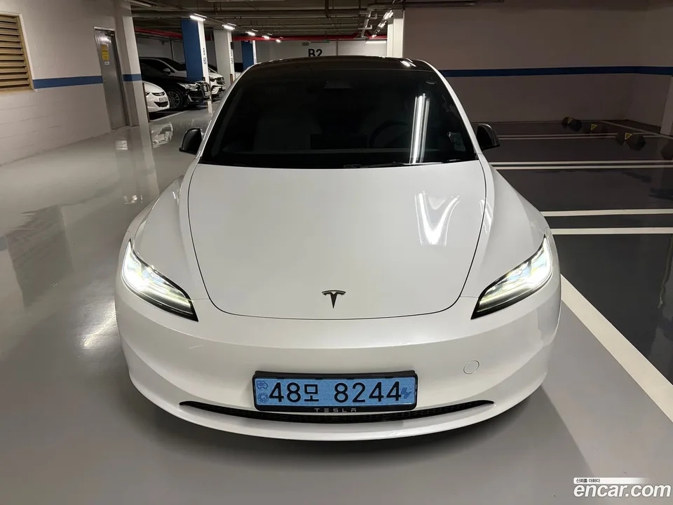Tesla Model 3 RWD 2024 — thumbnail 3