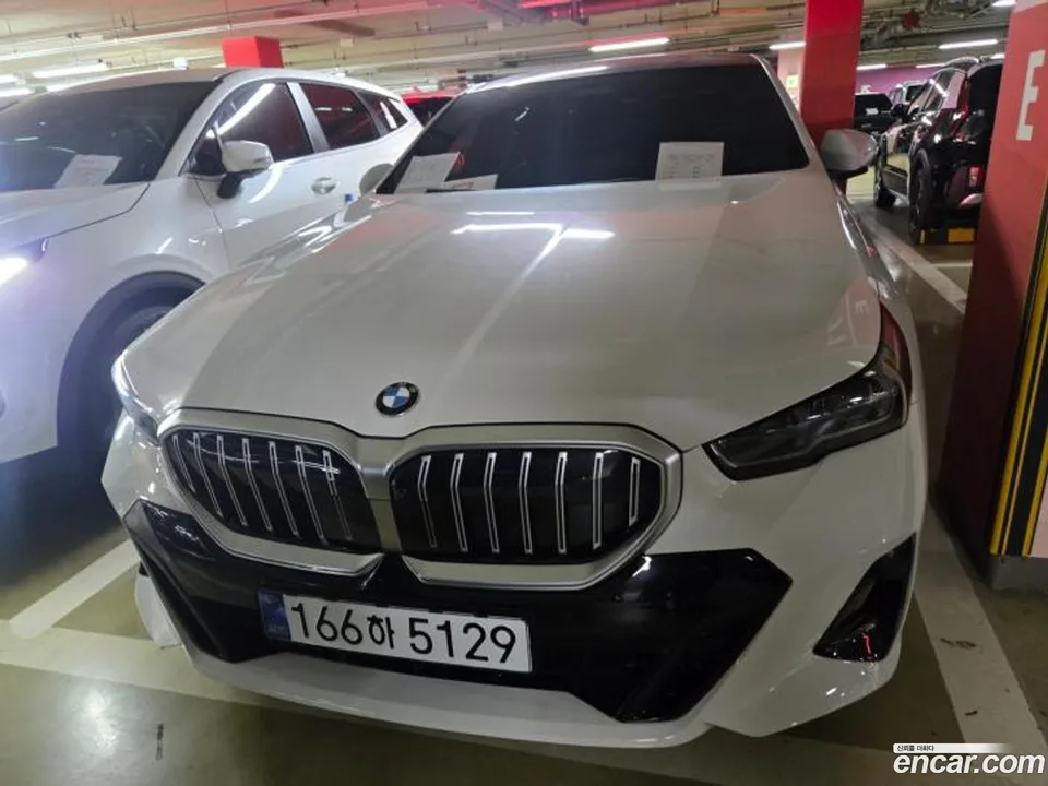 BMW 5 Series 520i M 2026 — thumbnail 3