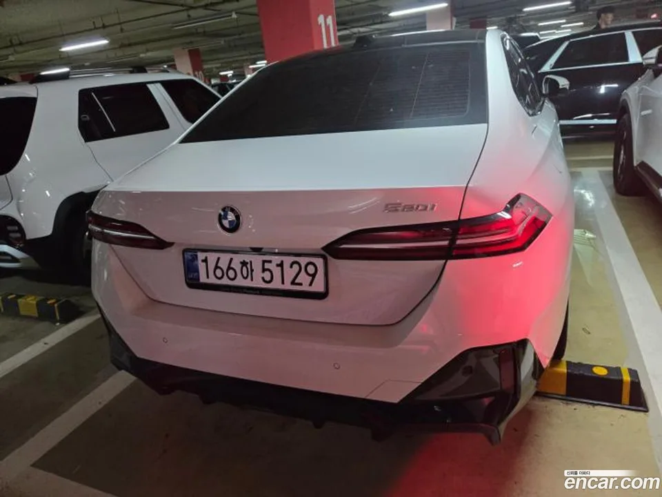 BMW 5 Series 520i M 2026 — thumbnail 4