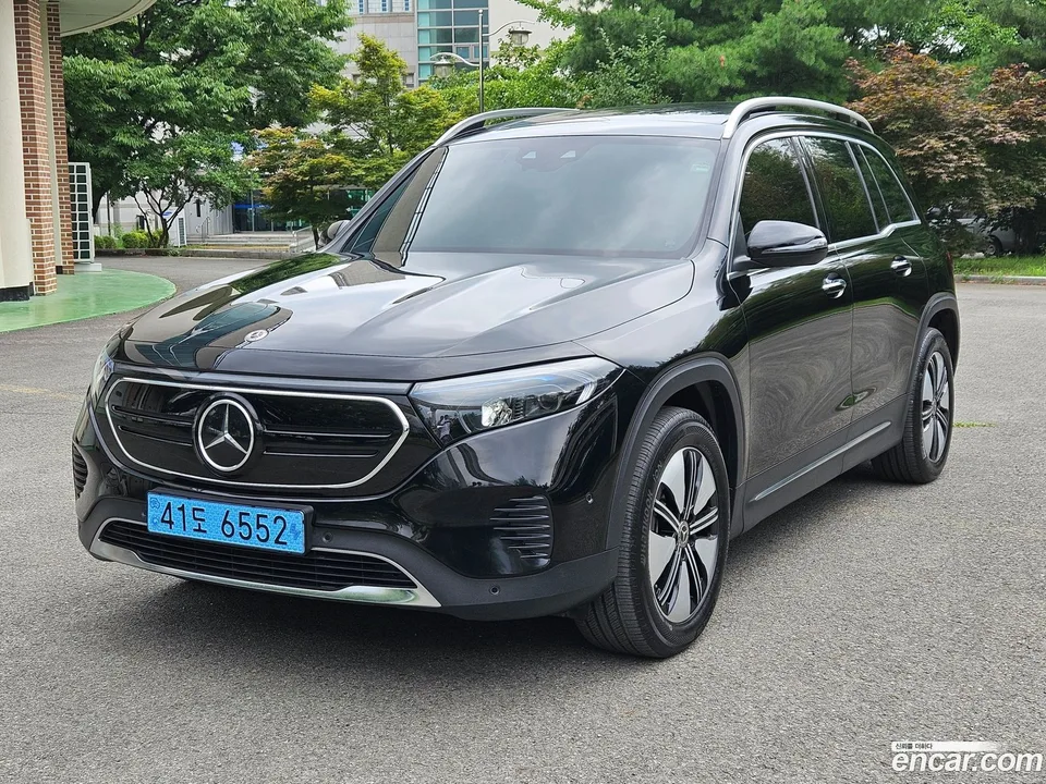Mercedes-Benz EQB EQB300 4MATIC 2024 — thumbnail 3