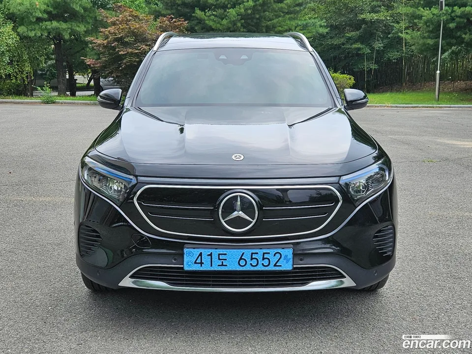 Mercedes-Benz EQB EQB300 4MATIC 2024 — photo 1, buy with delivery to Moscow