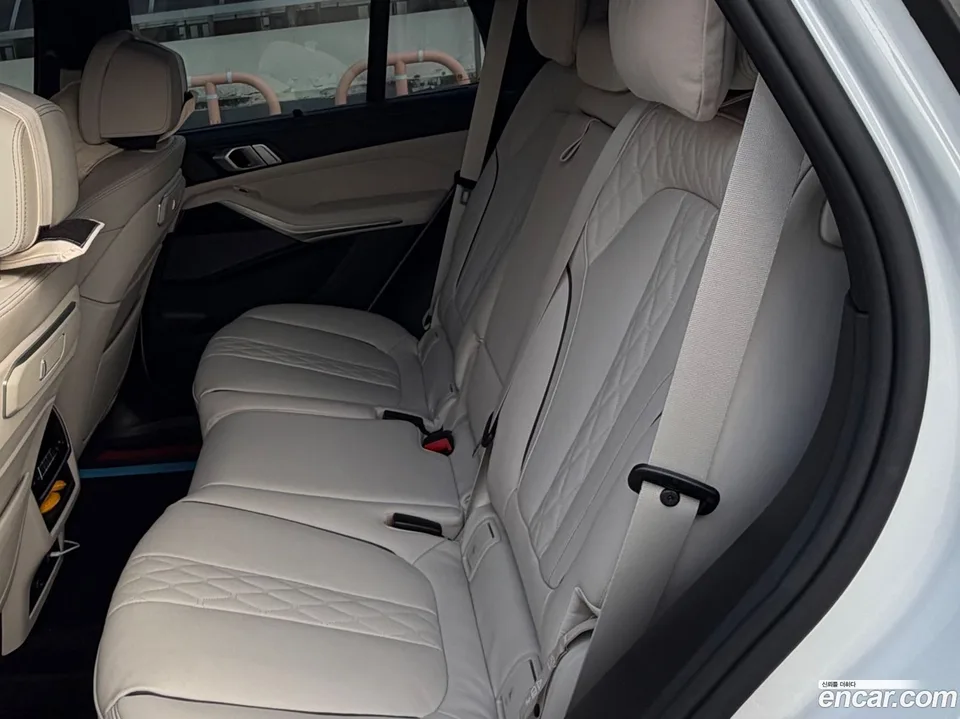 BMW X5 xDrive 40i M 2025 — thumbnail 2