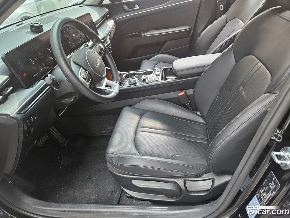 Kia K5 2.0 2024 — thumbnail 2