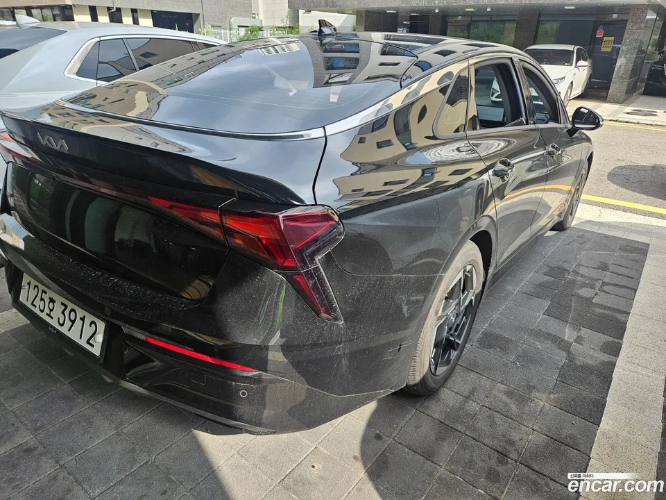 Kia K5 2.0 2024 — thumbnail 3