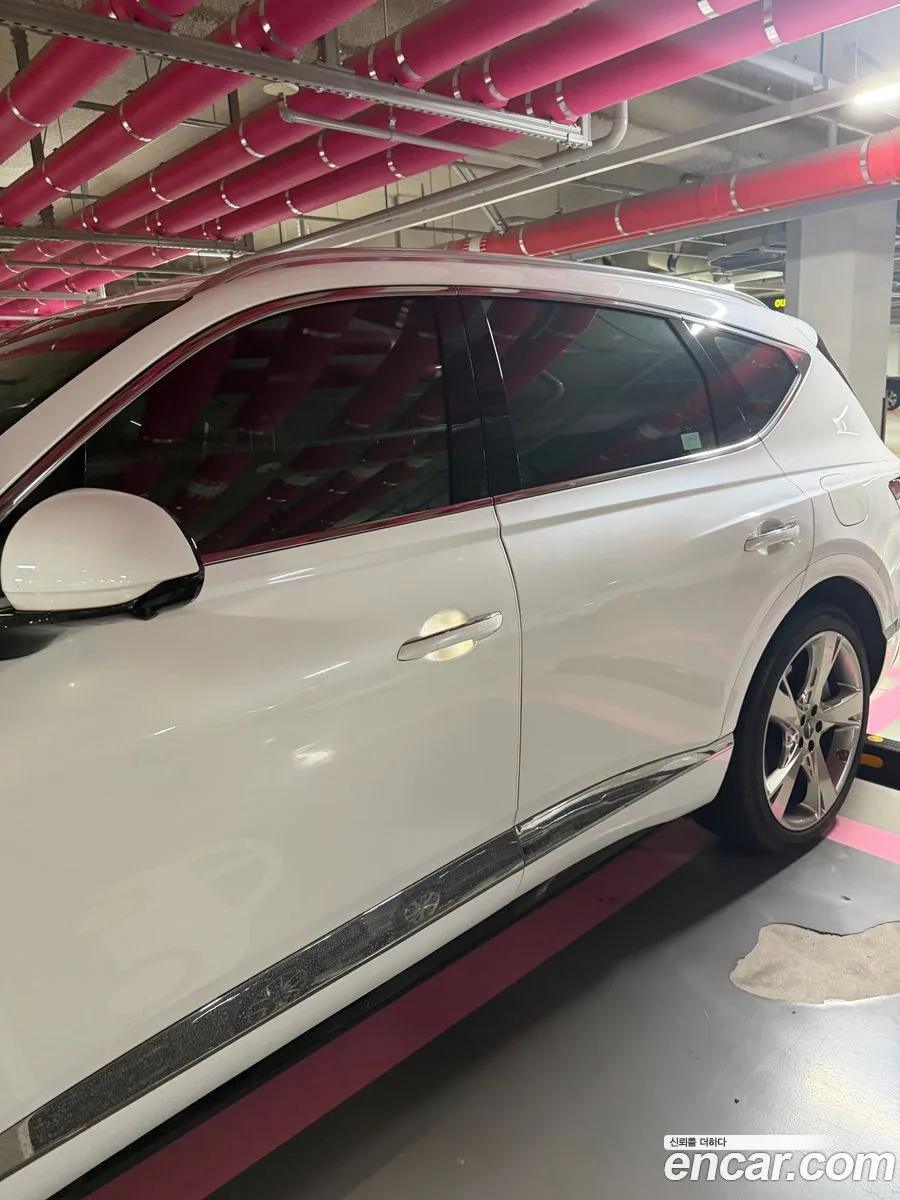 Genesis GV80 2.5T AWD 2023 — photo 1, buy with delivery to Moscow