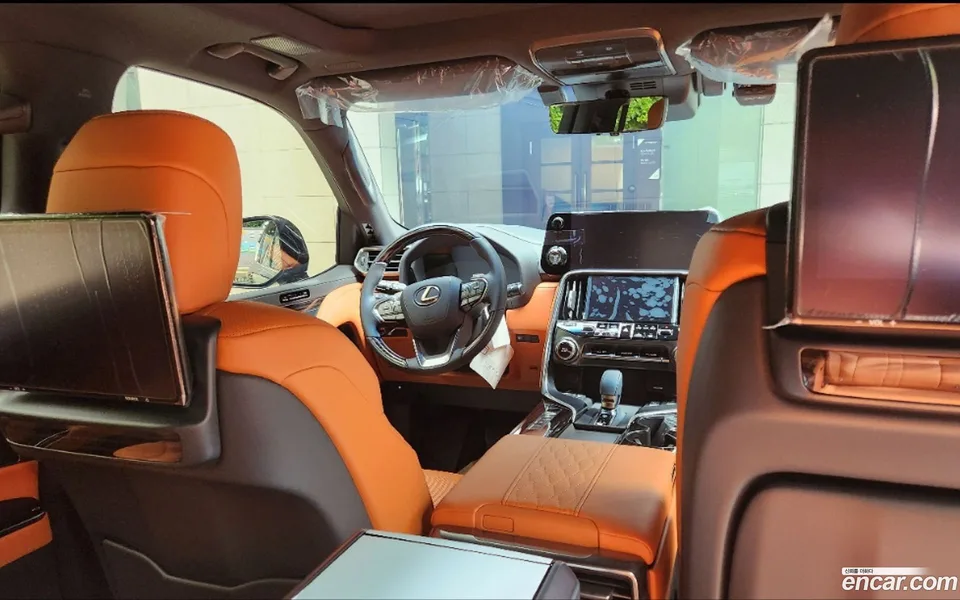 Lexus LX 700h VIP 2025 — thumbnail 4