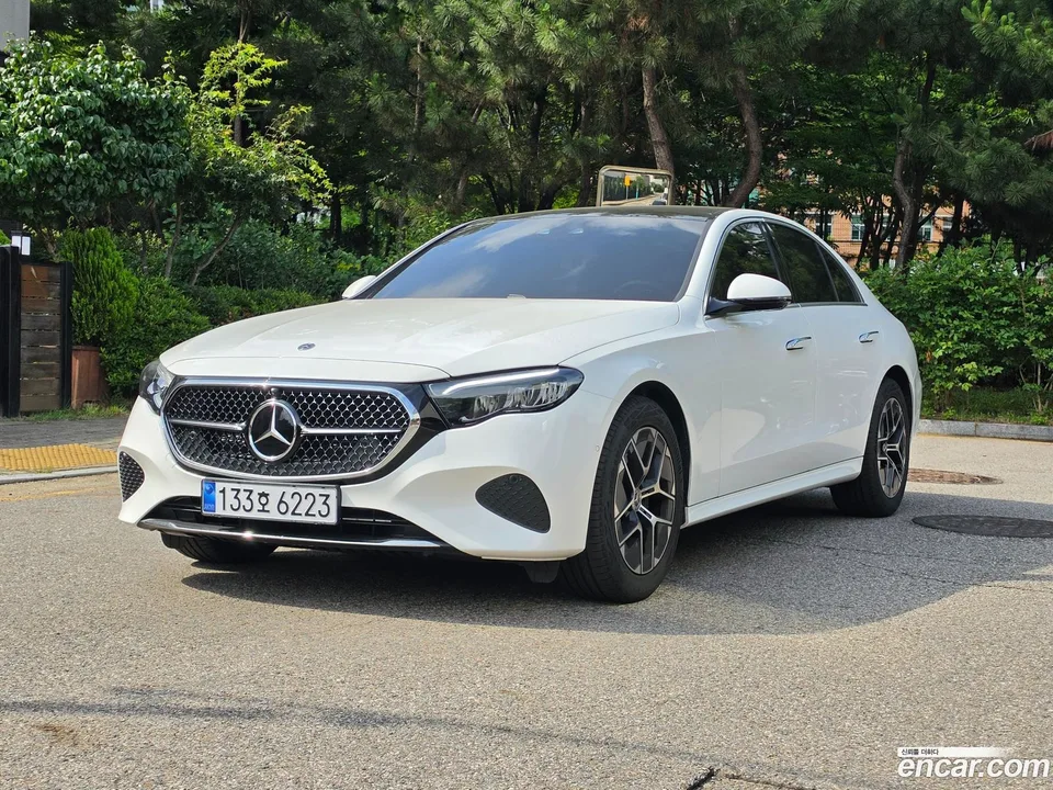 Mercedes-Benz E-Class E200 2025 — photo 1, buy with delivery to Moscow