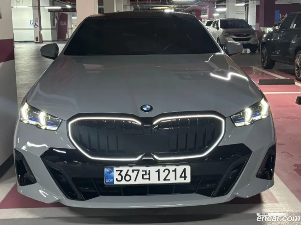 BMW 5 Series 520i M 2026 — photo 1, buy with delivery to Moscow