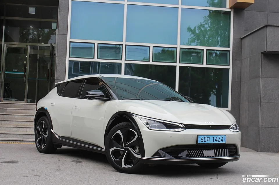 Kia EV6 2022 — thumbnail 3