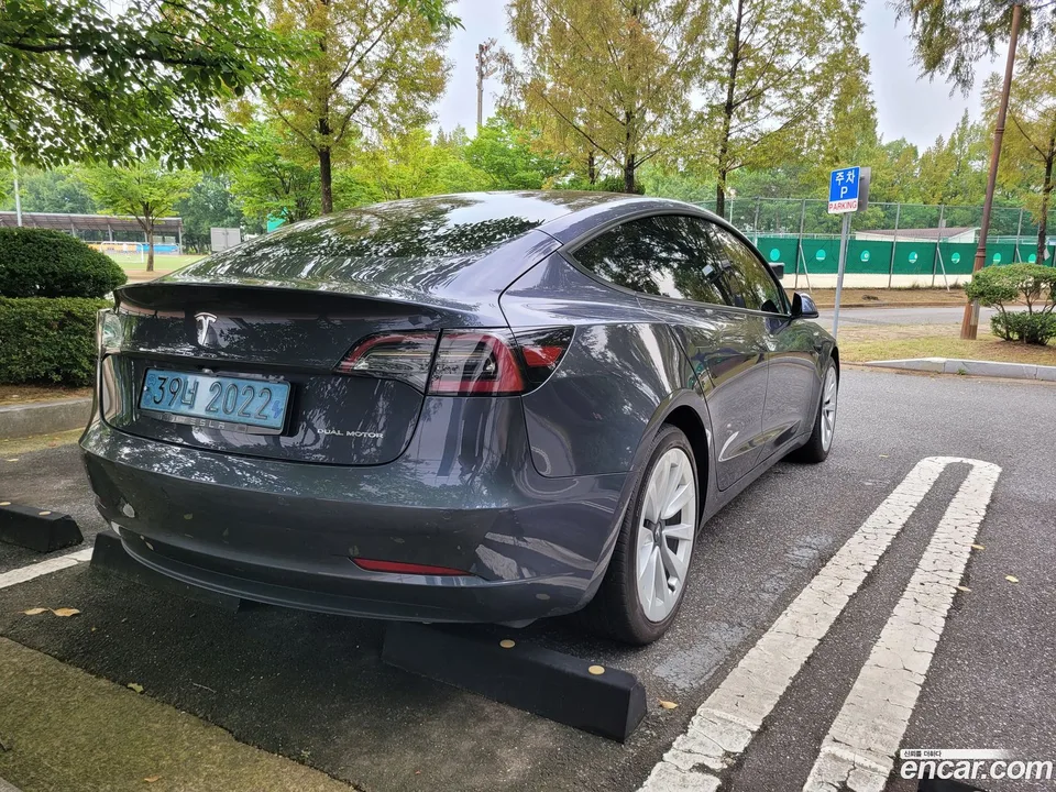 Tesla Model 3 AWD 2022 — thumbnail 3