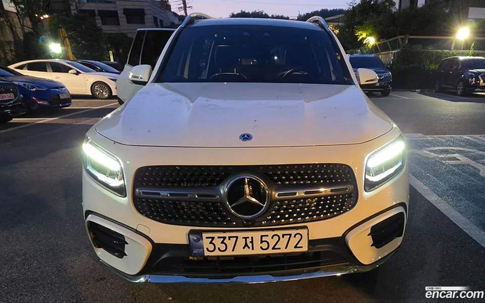 Mercedes-Benz GLB-Class GLB250 4MATIC 2024 — photo 1, buy with delivery to Moscow
