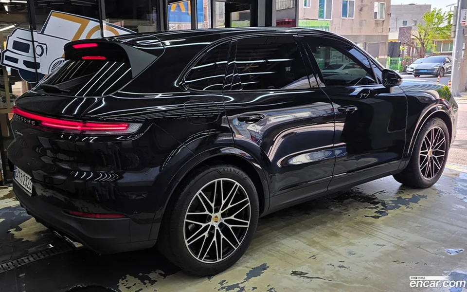 Porsche Cayenne 3.0 2024 — thumbnail 5