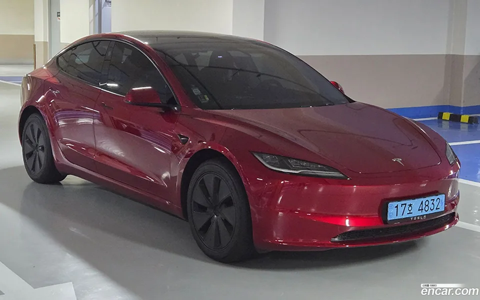 Tesla Model 3 AWD 2024 — thumbnail 3