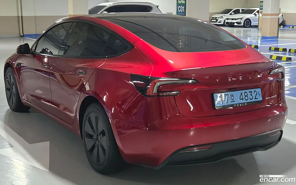 Tesla Model 3 AWD 2024 — thumbnail 4