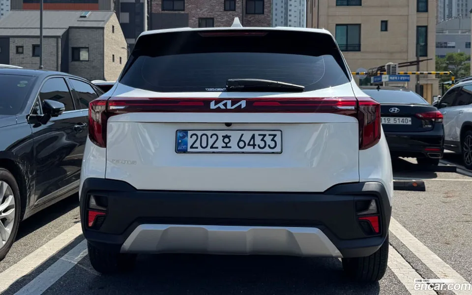 Kia Seltos 1.6 2WD 2024 — миниатюра 2