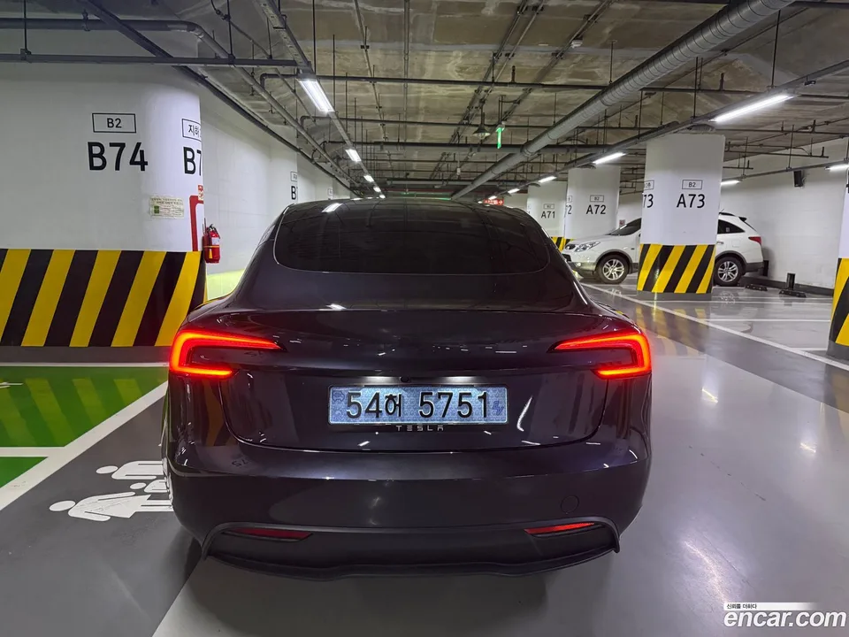 Tesla Model 3 RWD 2026 — thumbnail 4
