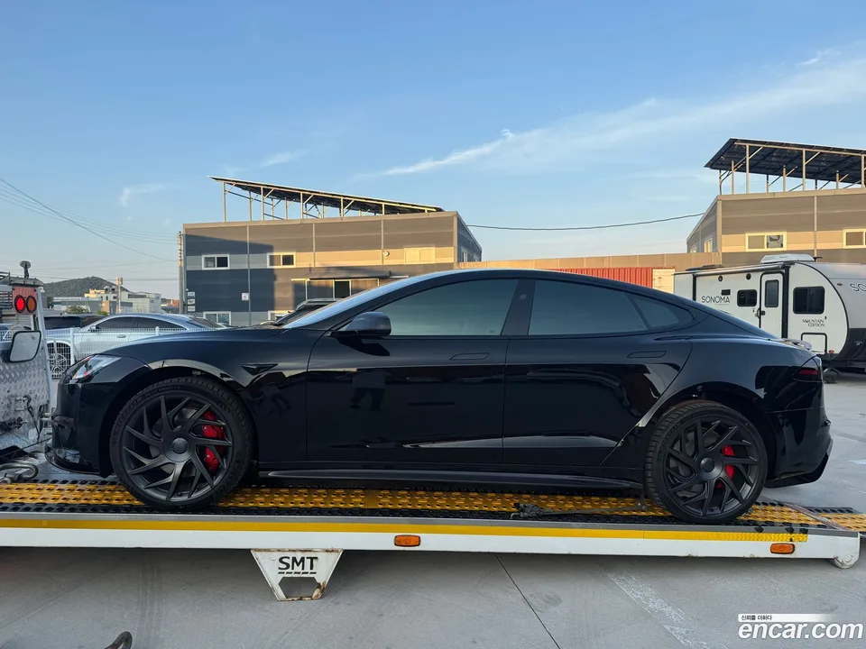 Tesla Model S 2026 — photo 1, buy with delivery to Moscow