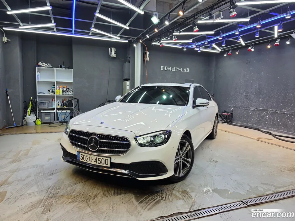 Mercedes-Benz E-Class E350 4MATIC 2022 — thumbnail 3