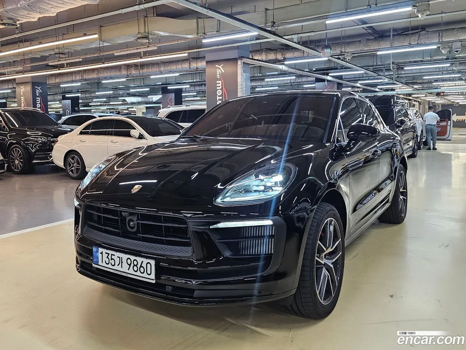 Porsche Macan 2.9 S 2022 — photo 1, buy with delivery to Moscow