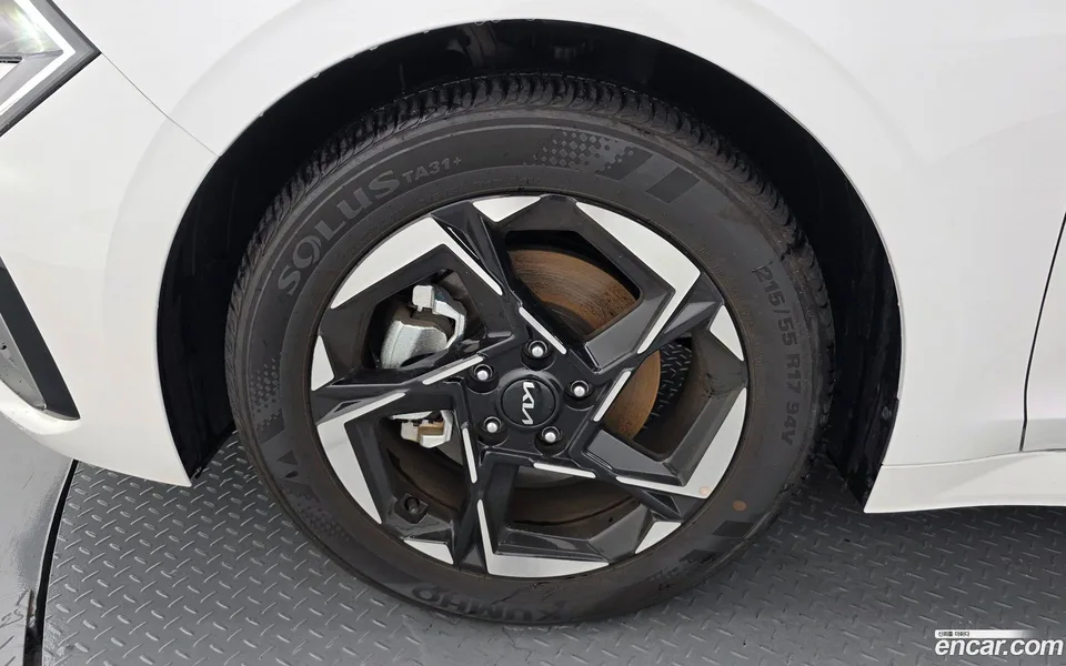 Kia K5 2.0 2025 — thumbnail 2