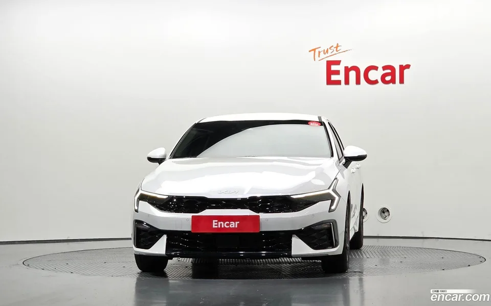 Kia K5 2.0 2025 — thumbnail 3