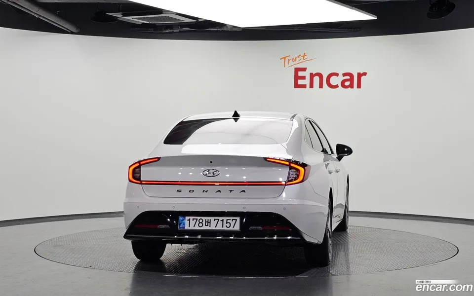 Hyundai Sonata 2.0 2022 — thumbnail 4
